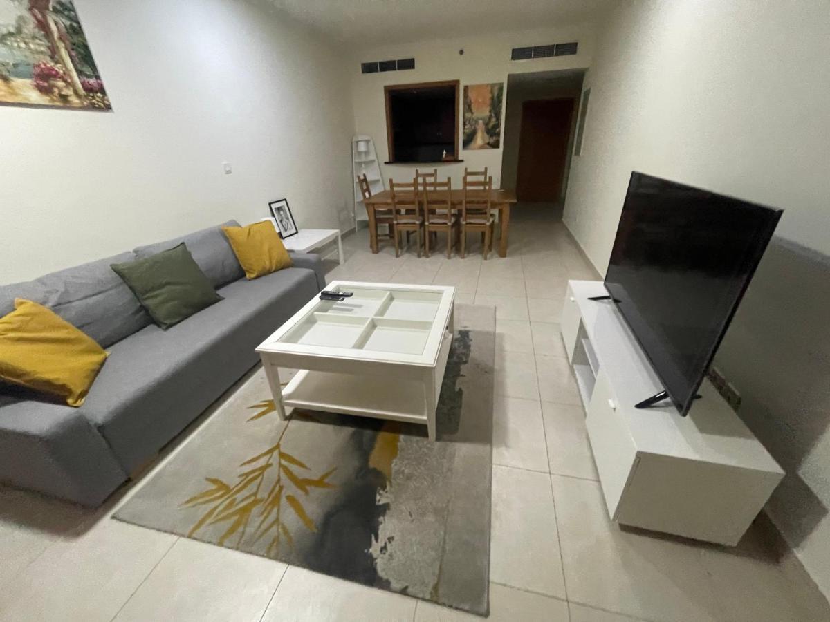 Metro Premium Location Spacious 2 Bedroom Apartment Right Next To The Metro Dubai Ngoại thất bức ảnh